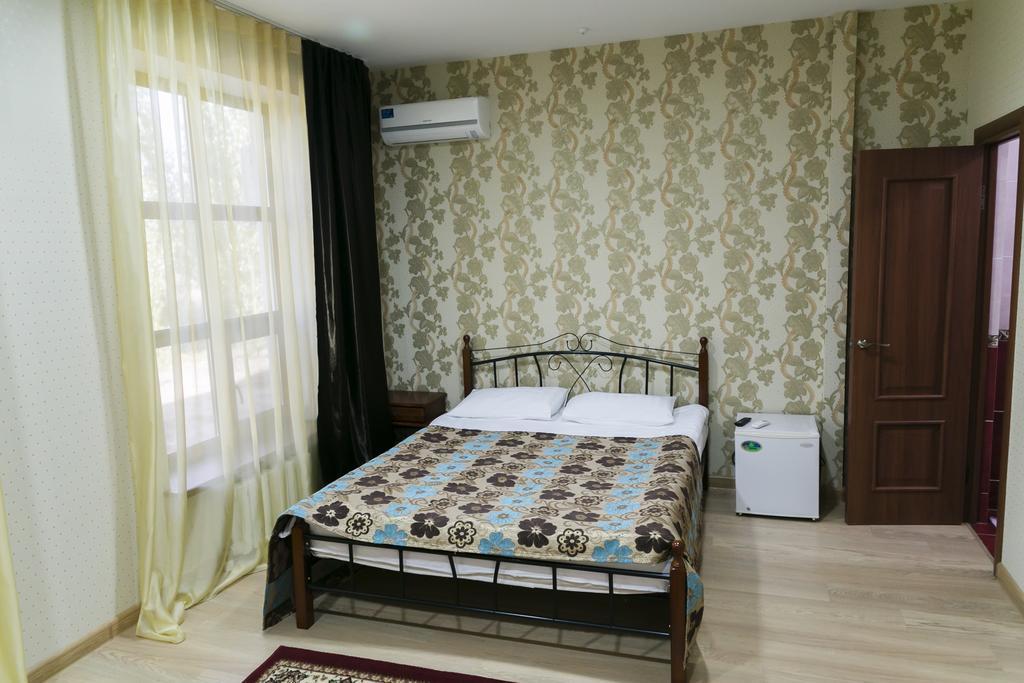 Green Land Aktobe Room photo